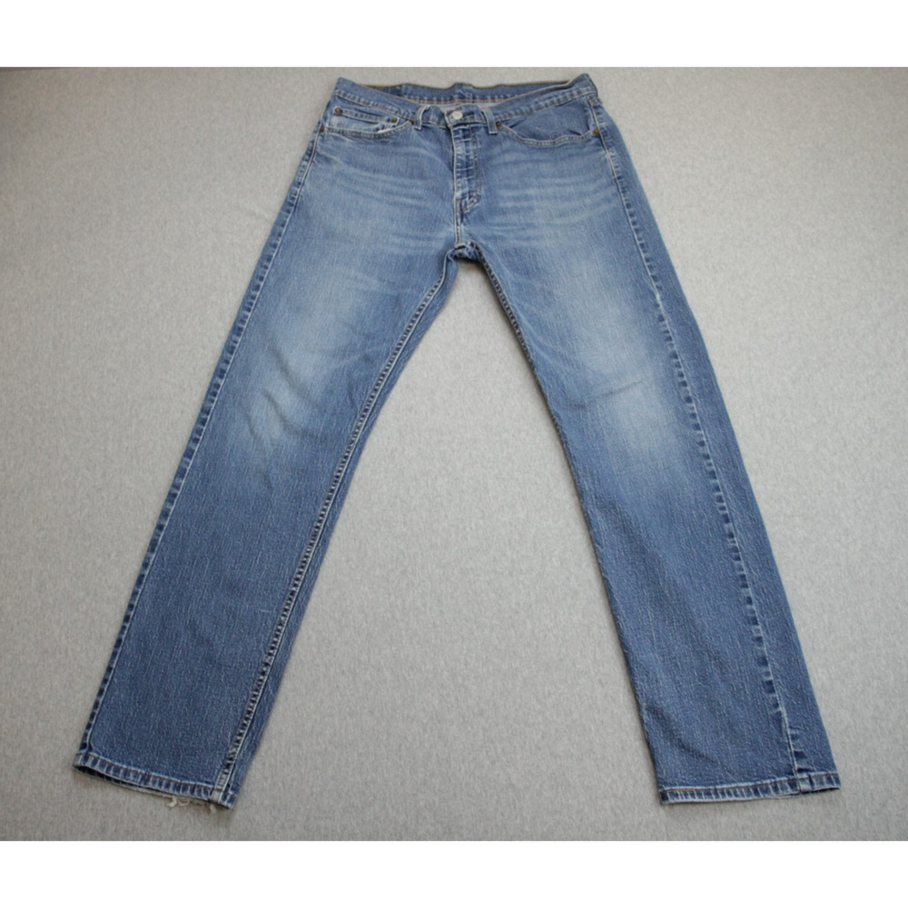 Levis Jeans Mens 34 x 32 Blue 505 Straight Leg Cotton Blend Medium Wash